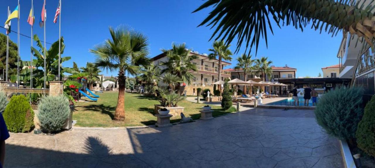 Skála Foúrkas Halkidiki Greek Pride Ηotel And Apartments المظهر الخارجي الصورة